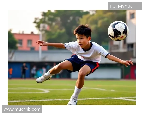 足球明星精彩瞬间进球盘旋图赏析带你领略绿茵场上的绝妙技艺与激情